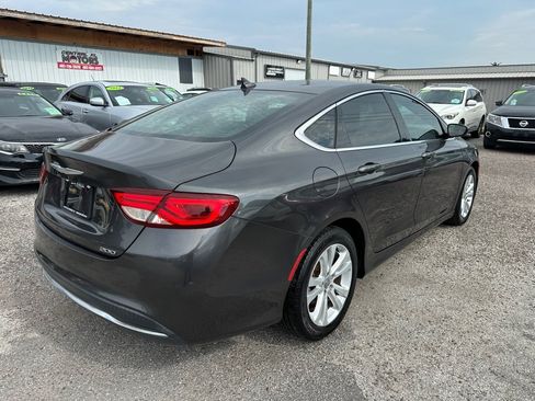 Used 2016 Chrysler 200 Limited w/ Anniversary Edition FWD image 6