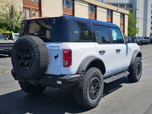 New 2026 Ford Bronco Big Bend w/ Black Diamond Package AWD/4WD image 6