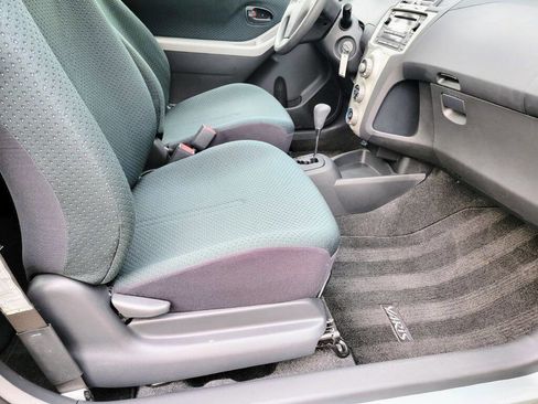 Used 2008 Toyota Yaris 2-Door Hatchback image 39
