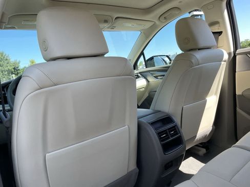 Certified 2024 Cadillac XT5 Premium Luxury w/ Technology Package AWD/4WD image 20