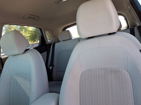 Used 2022 Hyundai Kona SEL FWD image 13