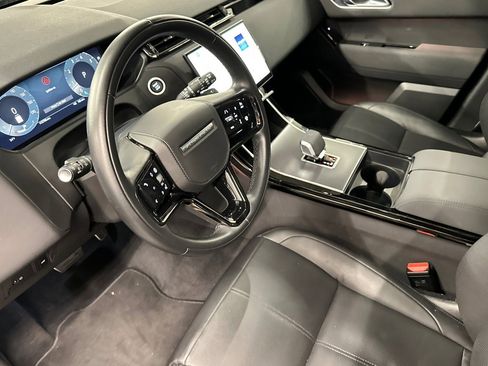 Used 2025 Land Rover Range Rover Velar Dynamic SE image 5