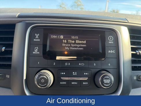 Used 2013 RAM 1500 Express image 16