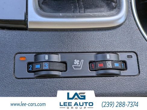 Used 2019 Toyota Highlander Limited image 29