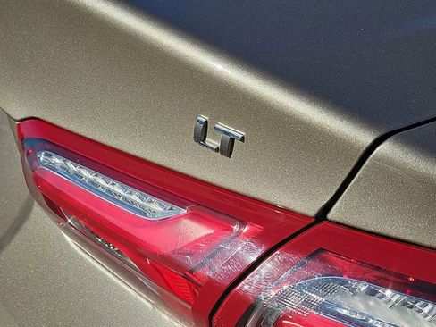 Used 2024 Chevrolet Malibu LT image 7