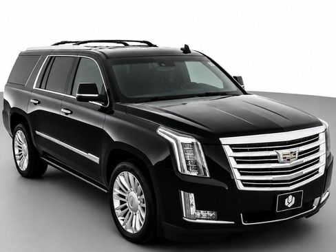 Used 2017 Cadillac Escalade Platinum AWD/4WD image 1