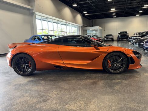 Used 2019 McLaren 720S image 2