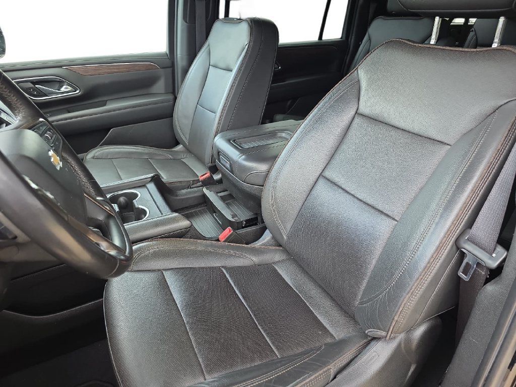 Used 2021 Chevrolet Suburban High Country RWD image 13