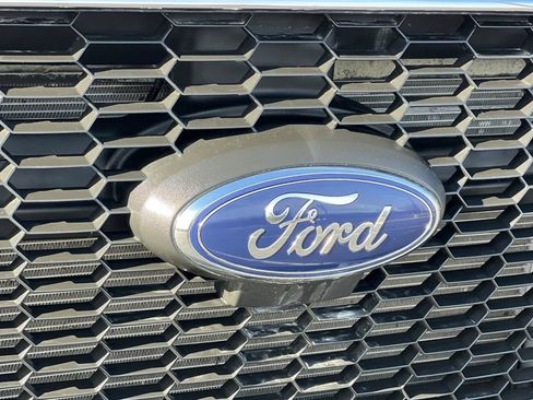 Used 2024 Ford Transit 250 Low Roof w/ Exterior Upgrade Package image 7