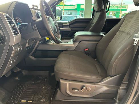 Used 2017 Ford F150 XLT w/ Equipment Group 302A Luxury AWD/4WD image 16