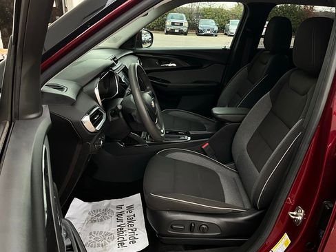 Used 2023 Chevrolet TrailBlazer LT w/ Convenience Package image 10