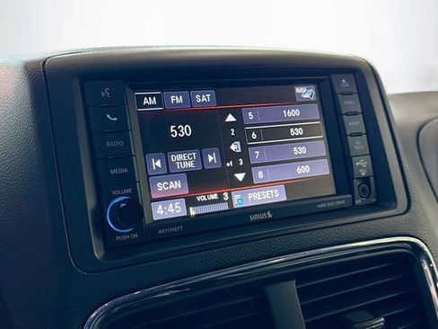 Used 2019 Dodge Grand Caravan GT FWD image 13