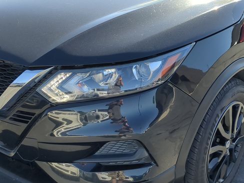 Used 2020 Nissan Rogue Sport SV w/ All-Weather Package AWD/4WD image 12