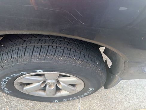 Used 2010 Nissan Titan SE w/ SE Premium Utility Pkg image 15