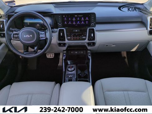 Certified 2023 Kia Sorento SX Prestige w/ Panoramic Sunroof Package image 15