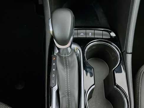 Used 2025 Buick Encore GX Preferred image 23