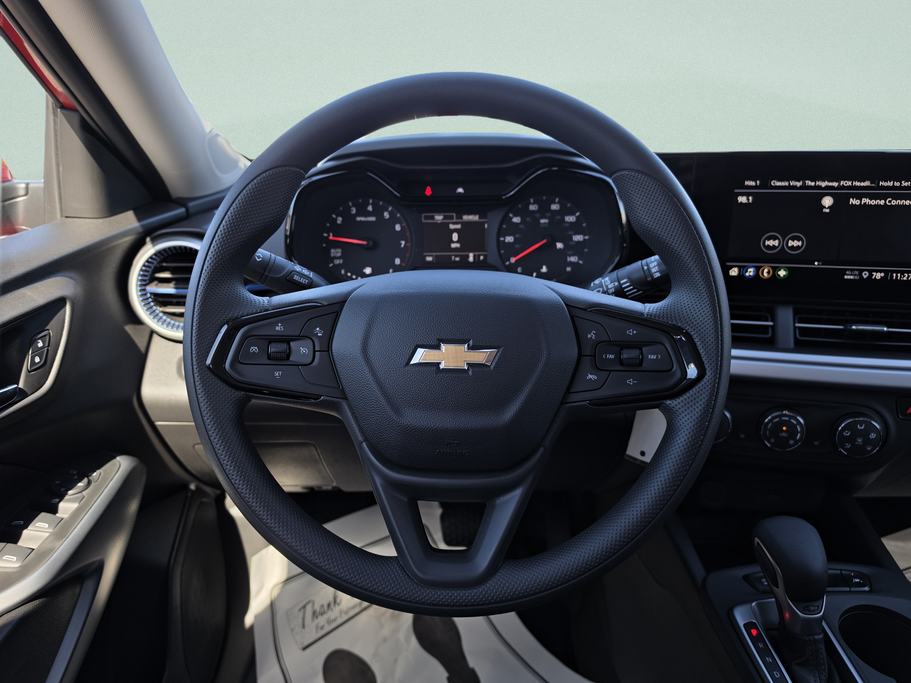 New 2026 Chevrolet Trax LS w/ LS Convenience Package FWD image 17