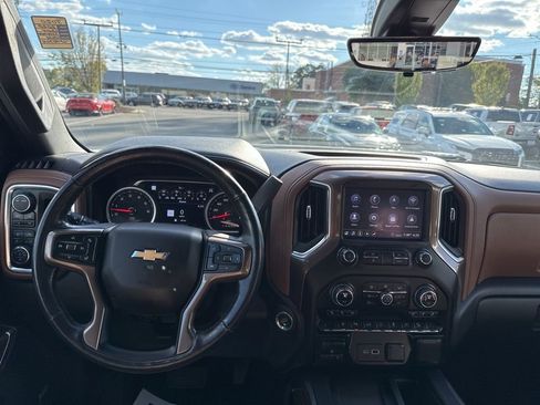 Used 2020 Chevrolet Silverado 2500 High Country w/ Z71 Off-Road Package image 17