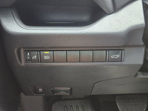 Used 2023 Toyota RAV4 XSE AWD/4WD image 24