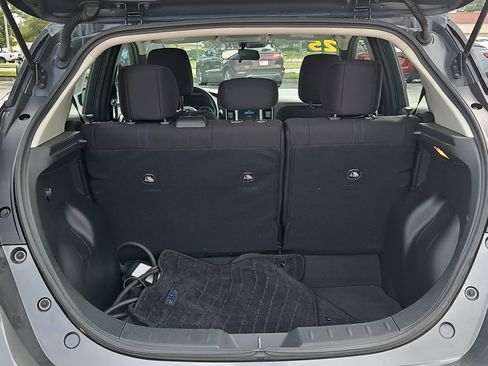Used 2025 Nissan Leaf S image 6