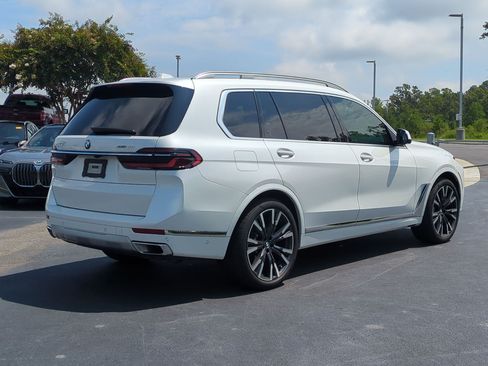 Certified 2025 BMW X7 xDrive40i w/ Executive Package AWD/4WD image 10