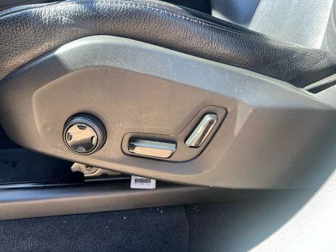 Used 2018 Volvo XC90 T5 Momentum w/ Convenience Package image 39