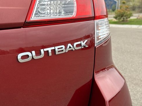 Used 2012 Subaru Outback 2.5i Limited w/ Moonroof Pkg AWD/4WD image 20