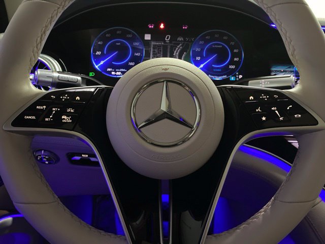Used 2024 Mercedes-Benz EQS 450+ SUV image 44
