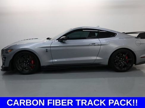Used 2022 Ford Mustang Shelby GT500 w/ Carbon Fiber Track Pack RWD image 4