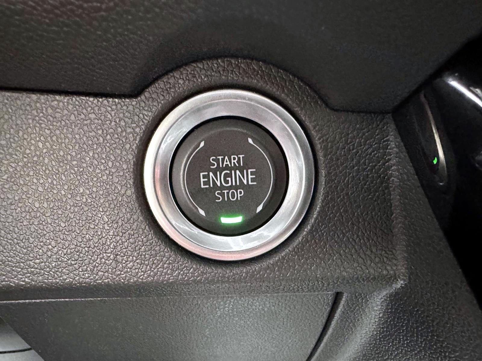 Used 2024 Chevrolet Traverse LS AWD/4WD image 24