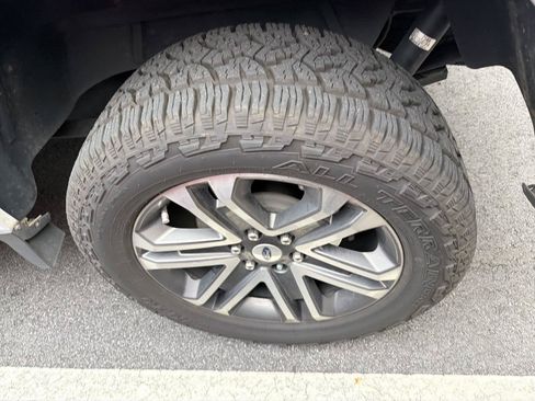 Used 2022 Ford F150 XL w/ STX Appearance Package AWD/4WD image 9