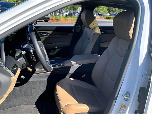 Used 2025 Cadillac CT5 Premium Luxury RWD image 8