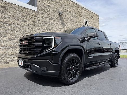 Used 2025 GMC Sierra 1500 Elevation AWD/4WD image 4