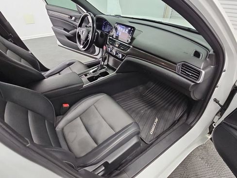 Used 2022 Honda Accord Sport image 36