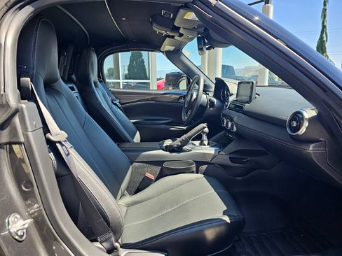 Used 2023 MAZDA MX-5 Miata Grand Touring RWD image 11