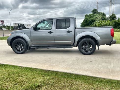 Used 2020 Nissan Frontier SV w/ Midnight Edition Floor Mats RWD image 4