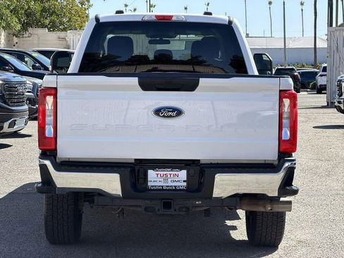 Used 2024 Ford F250 XLT AWD/4WD image 5
