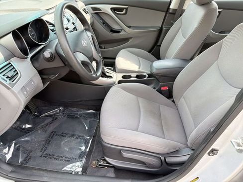 Used 2016 Hyundai Elantra SE FWD image 15