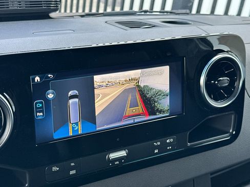 New 2025 Mercedes-Benz Sprinter 2500 image 18