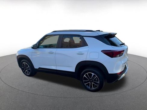 Used 2025 Chevrolet TrailBlazer LT image 10