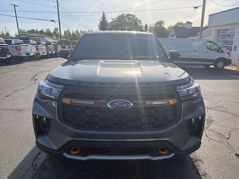 Used 2026 Ford Explorer Tremor w/ Tremor Convenience Package AWD/4WD image 3