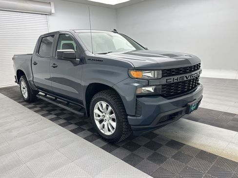 Certified 2022 Chevrolet Silverado 1500 Custom w/ LPO, Dark Essentials Package AWD/4WD image 7