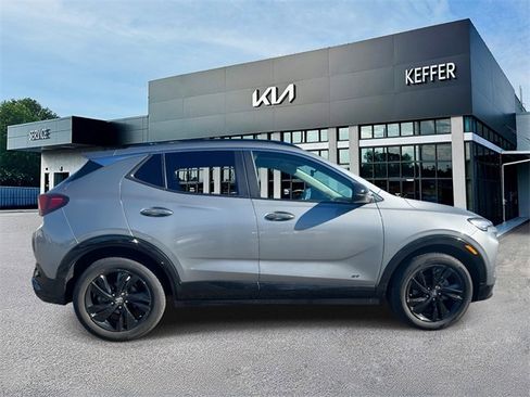Used 2025 Buick Encore GX Sport Touring w/ Black Roof Package image 9