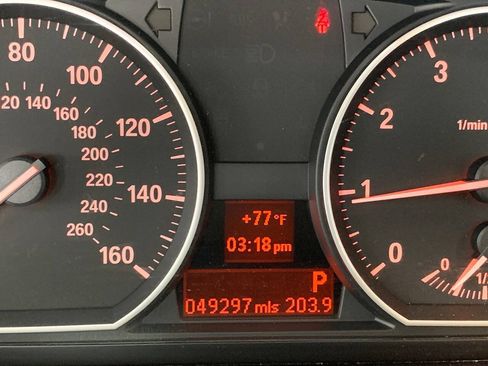 Used 2012 BMW 128i Convertible RWD image 17