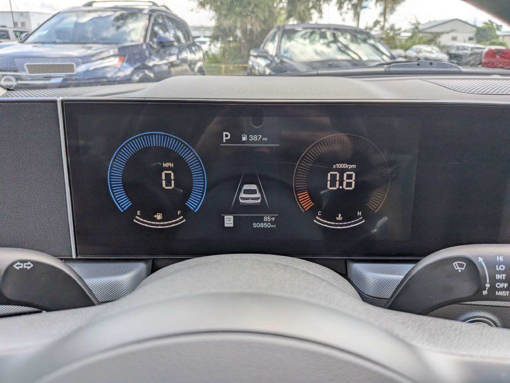 Used 2025 Hyundai Sonata SEL FWD image 24