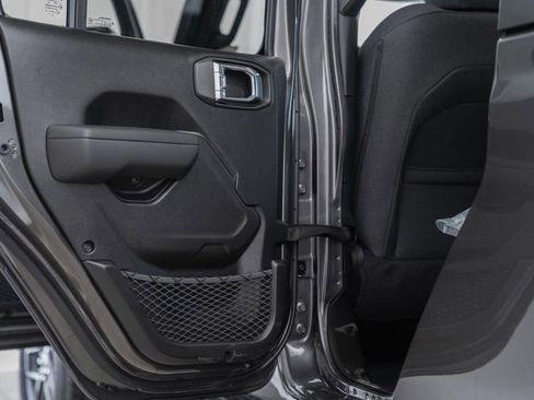 New 2026 Jeep Gladiator Sport image 35