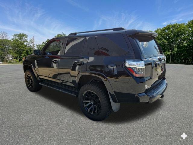 Used 2020 Toyota 4Runner TRD Off-Road Premium w/ Moonroof Package AWD/4WD image 5
