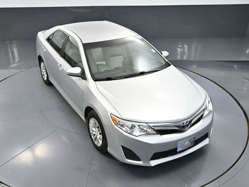 Used 2012 Toyota Camry LE image 50