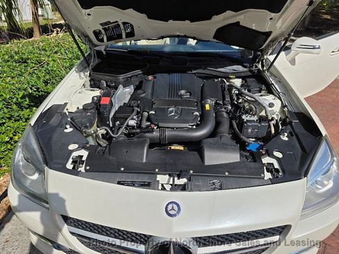 Used 2014 Mercedes-Benz SLK 250 image 42