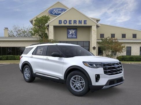 New 2025 Ford Explorer Active w/ Active Comfort Package RWD image 7